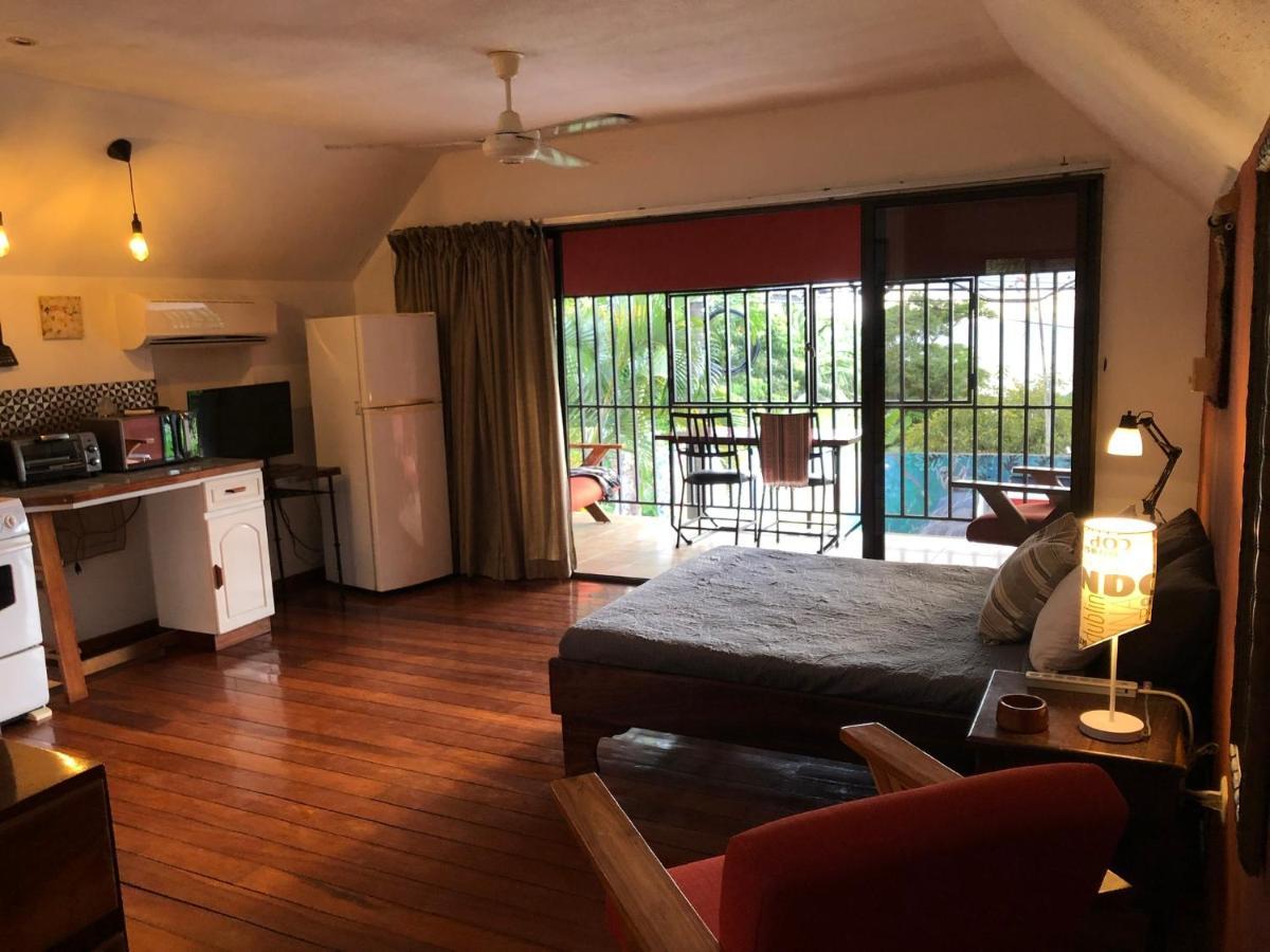 Cockatoo Studio Apartments Manuel Antonio Esterno foto
